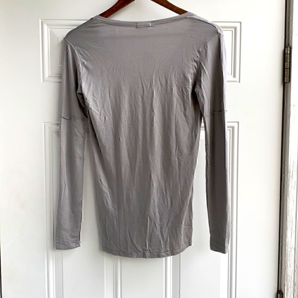 NWT Revolve LAmade Long Sleeve V Neck Modal XS - Picture 4 of 8